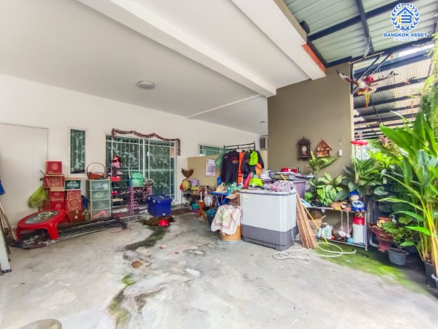 *****ทาวน์เฮ้าส์มือสองย่านนนทบุรี ม.พิบูลย์ ทาวน์โฮม พิบูลสงคราม เนื้อที่มากถึง 20.2 ตร.ว. ฟังก์ชัน 3 ห้องนอน 3 ห้องน้ำ 2 ที่จอดรถ แถมฟรี! 3 เครื่องปรับอากาศ บ้านหันทิศตะวันออกเฉียงเหนือ บนทำเลดี เพียง 10 นาทีก็ถึงรถไฟฟ้าสายสีม่วง "สถานีแยกติวานนท์"  ใกล้ทางด่วน "ศรีรัช-วงแหวนรอบนอก"